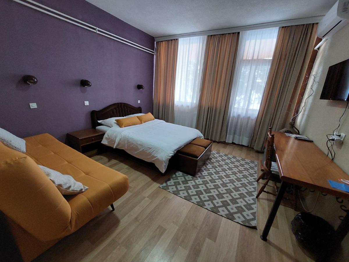 Lakeview Hotel And Resort Otesevo Екстериор снимка